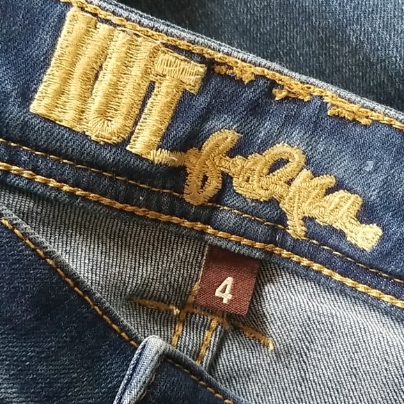 💐Stretch Denim Crops - Picture 4 of 4